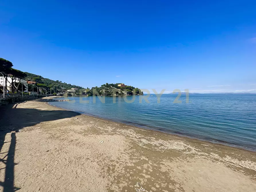 Immagine 3 di Bilocale in vendita  in Via Ss. Trinità 1 a Monte Argentario