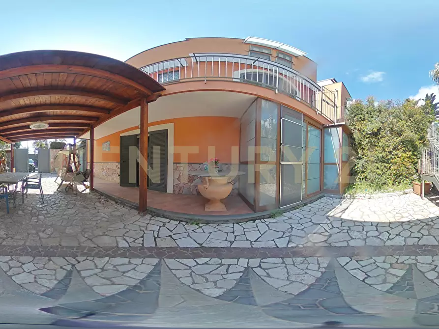 Immagine 71 di Villetta a schiera in vendita  in Via Maria Gianni 81 a Catania