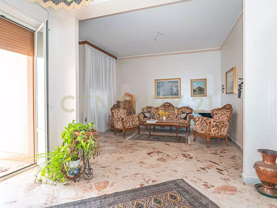 Immagine 18 di Pentalocale in vendita  in Via Catania 42 a Enna