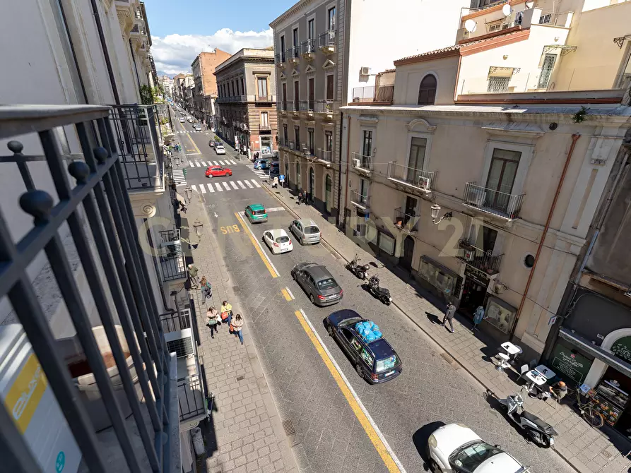 Immagine 9 di Bilocale in affitto  in Via Etnea 299 a Catania
