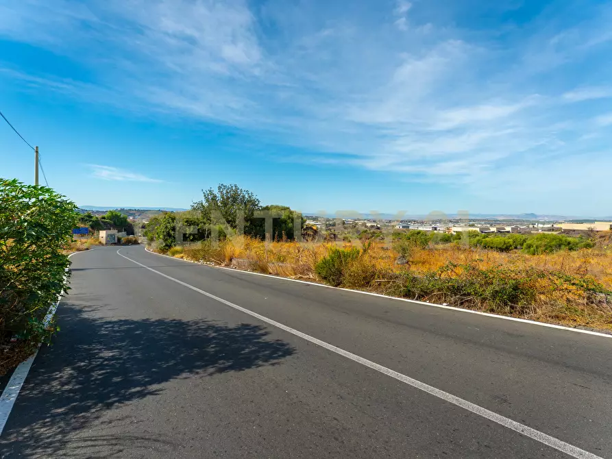 Immagine 21 di Terreno industriale in vendita  in Vicinanze DAIS a Belpasso
