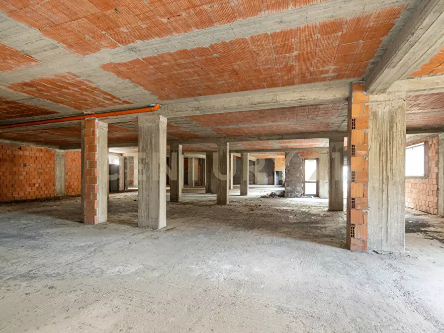 Immagine 25 di Attività artigianale in vendita  in Via Antonio Gramsci 80/84 a Giarre