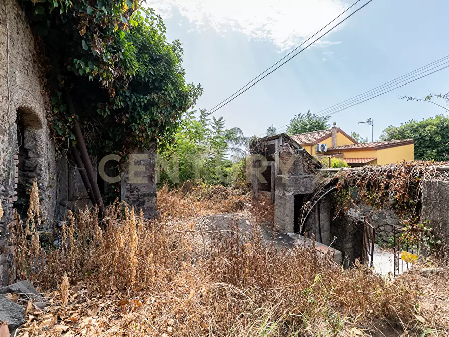 Immagine 10 di Rustico / casale in vendita  in Strada 9 Praiola 14 a Riposto