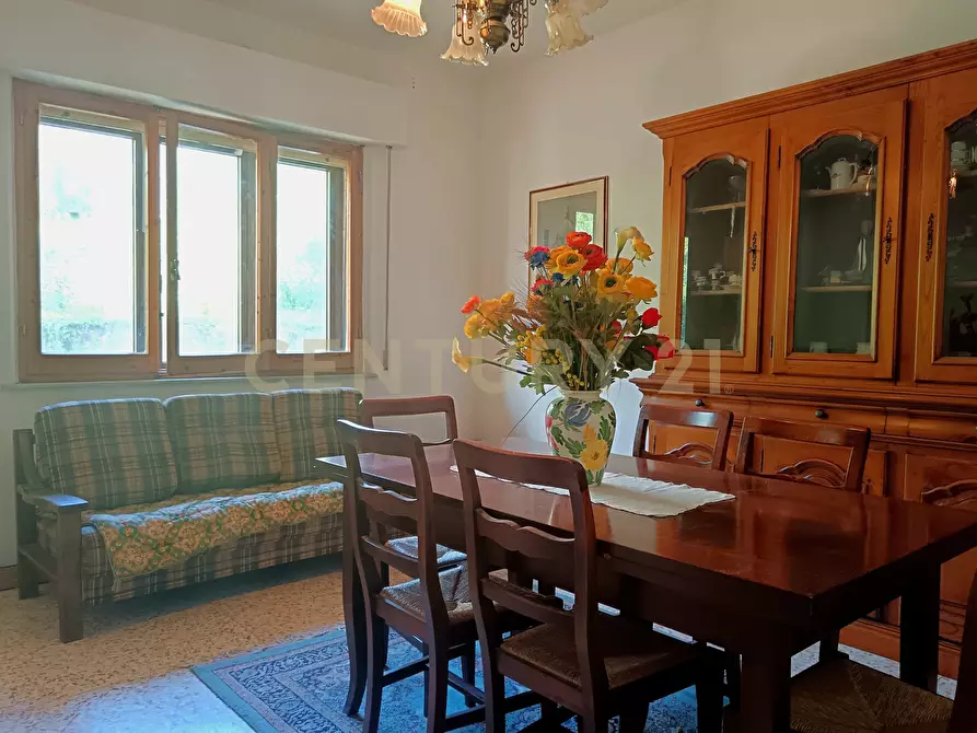 Immagine 1 di Pentalocale in vendita  in Via della Chiesa 1 a Castiglione D'orcia