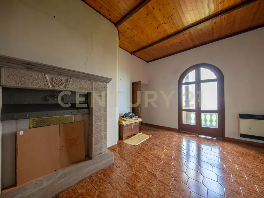 Immagine 30 di Pentalocale in vendita  in Viale Madonna del Tufo 26 a Rocca Di Papa