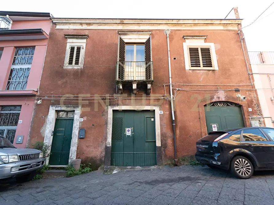 Immagine 1 di Casa indipendente in vendita  in Via Regina Elena 62 a Viagrande