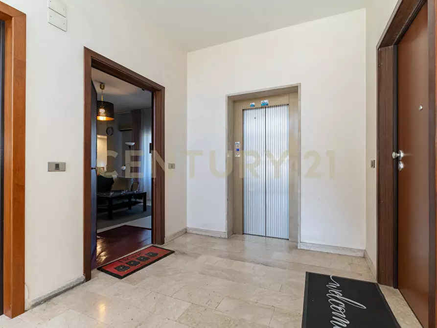 Immagine 8 di Bilocale in affitto  in Viale Alcide De Gasperi 52 a Catania