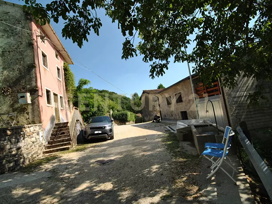 Immagine 3 di Rustico / casale in vendita  in via Val di Qua a Altissimo