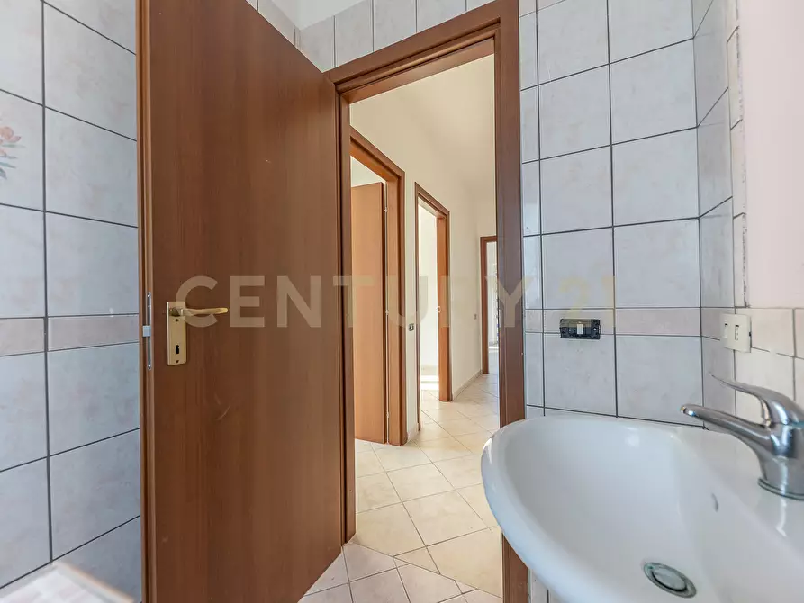 Immagine 26 di Villa in vendita  in Via Ombrone 9 a Aprilia