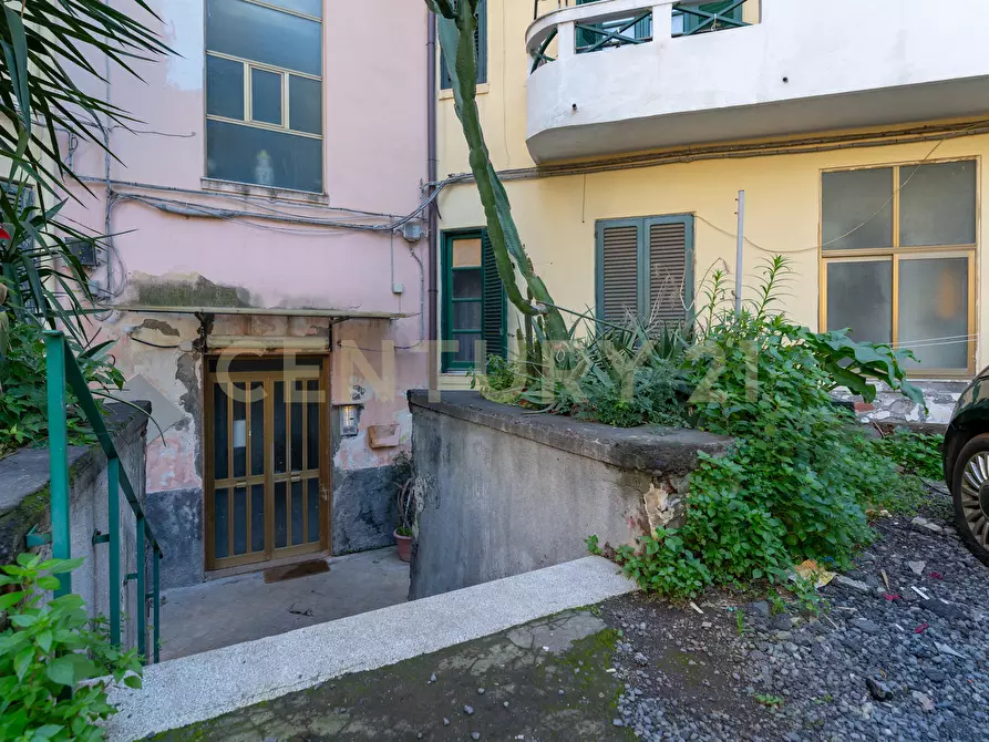 Immagine 28 di Bilocale in vendita  in VIALE MARIO RAPISARDI 158 a Catania