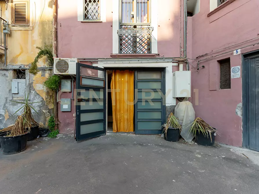 Immagine 30 di Porzione di casa in vendita  in Via Santissima Trinità 25 a Catania