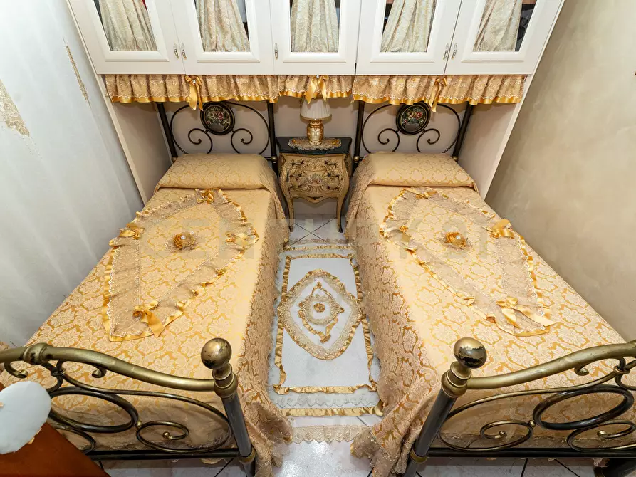 Immagine 15 di Appartamento in vendita  in Via Aurora 5 a Catania