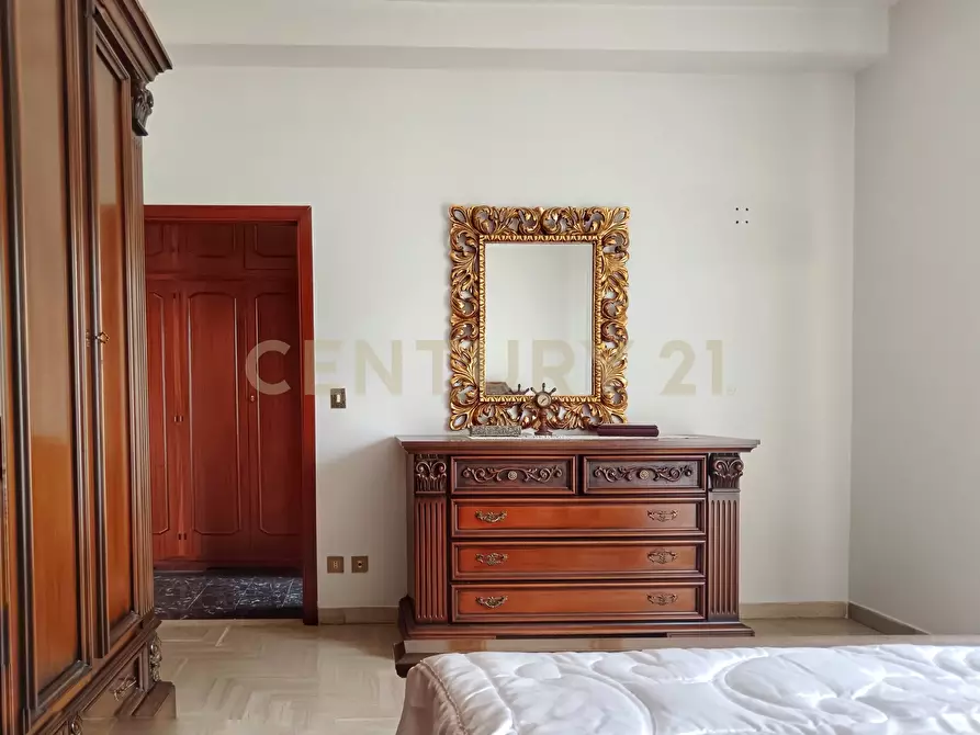 Immagine 15 di Quadrilocale in vendita  in Piazza Fratelli Cervi 10 a Abbadia San Salvatore