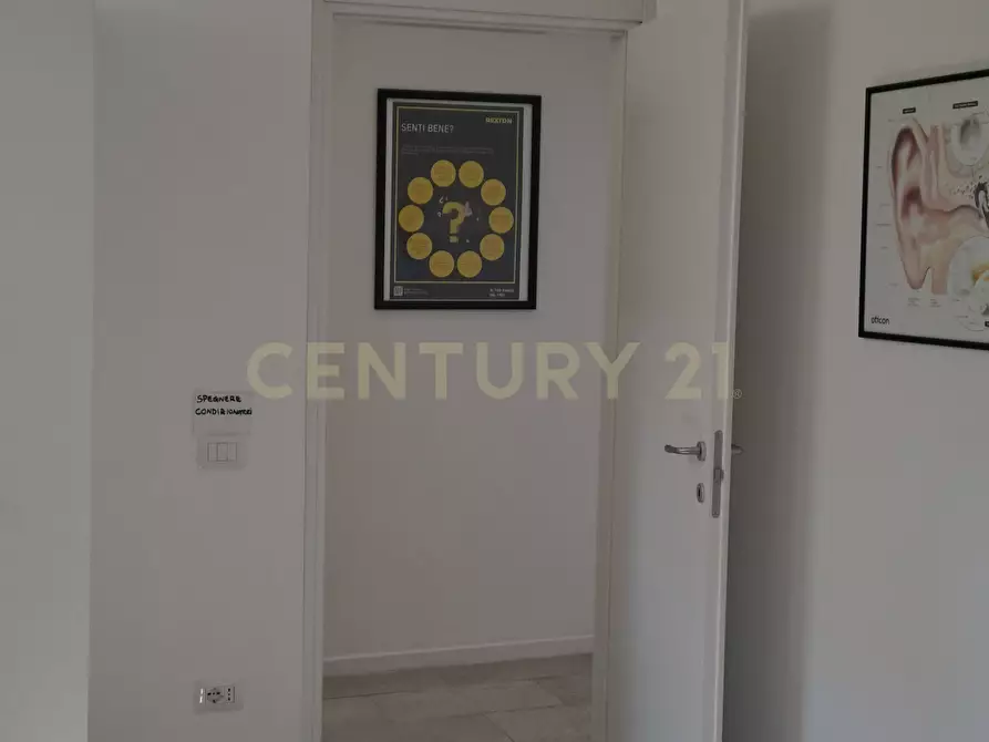 Immagine 7 di Locale commerciale in vendita  in Via Mura di Ponente 69 a Orbetello