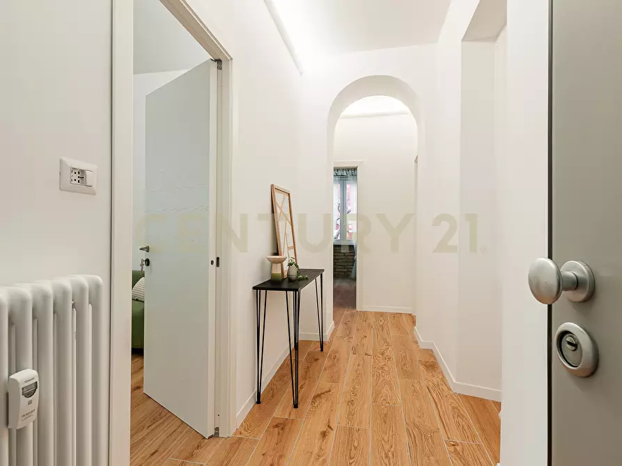 Immagine 10 di Appartamento in vendita  in Via Lampedusa a Roma