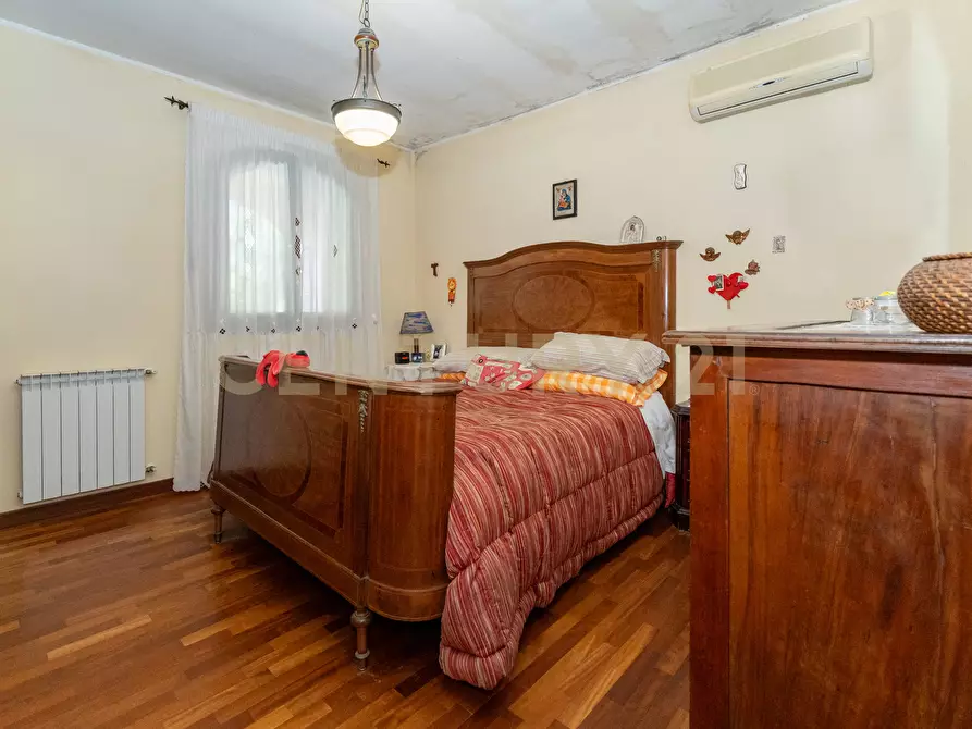 Immagine 23 di Villa in vendita  in Via Alcaloro Petrone 47 a Viagrande