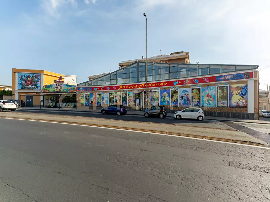 Immagine 1 di Locale commerciale in vendita  in Via Passo Gravina 150 a Catania