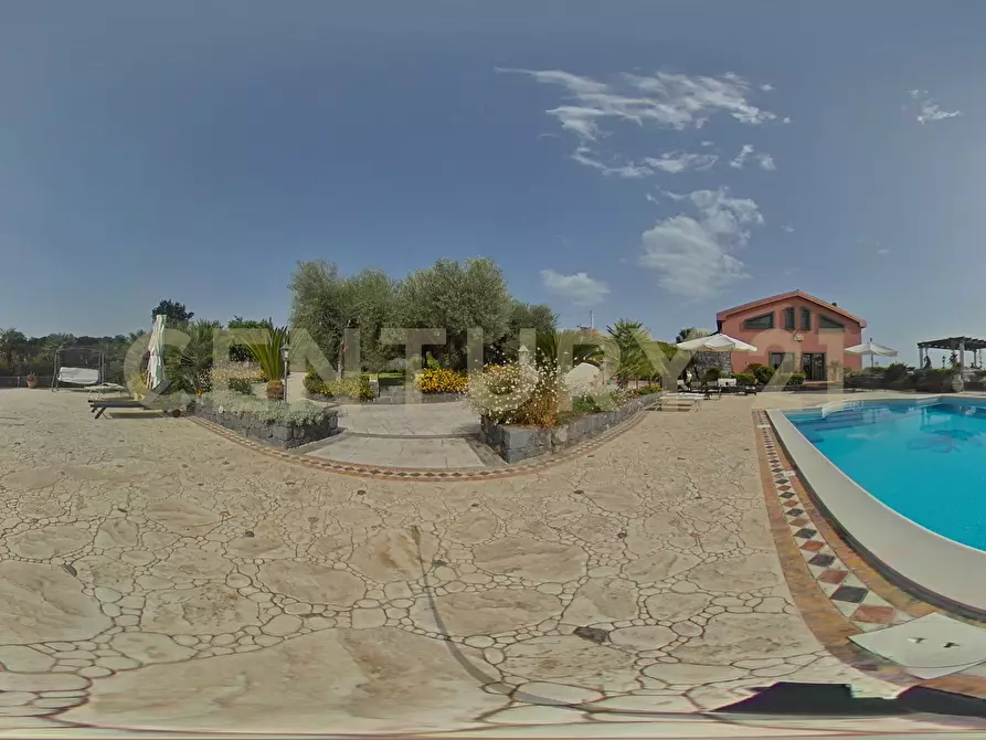 Immagine 95 di Villa in vendita  in Via Brinzio 20 a Aci Catena