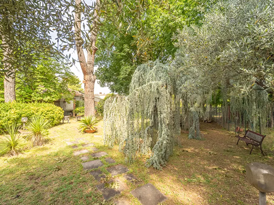 Immagine 27 di Casa indipendente in vendita  in Viale del Canopo 37 a Tivoli