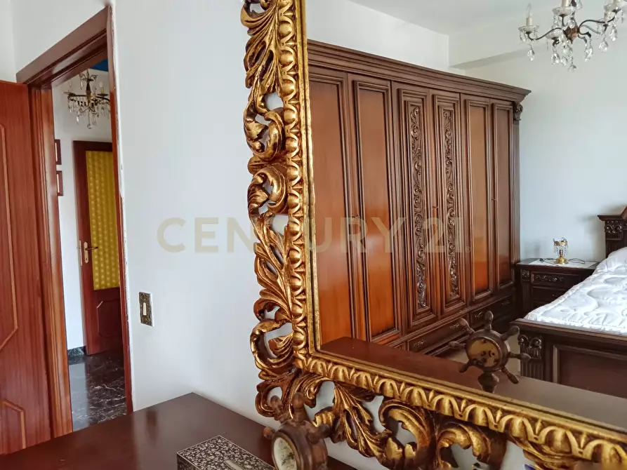 Immagine 10 di Quadrilocale in vendita  in Piazza Fratelli Cervi 10 a Abbadia San Salvatore