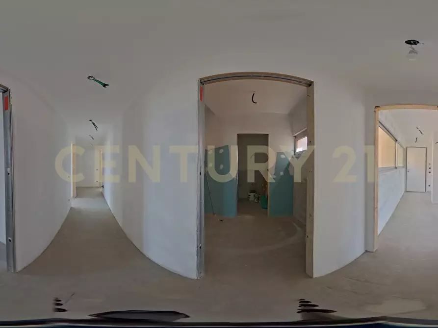 Immagine 15 di Quadrilocale in vendita  in Via dell'Olmata 30 a Roma