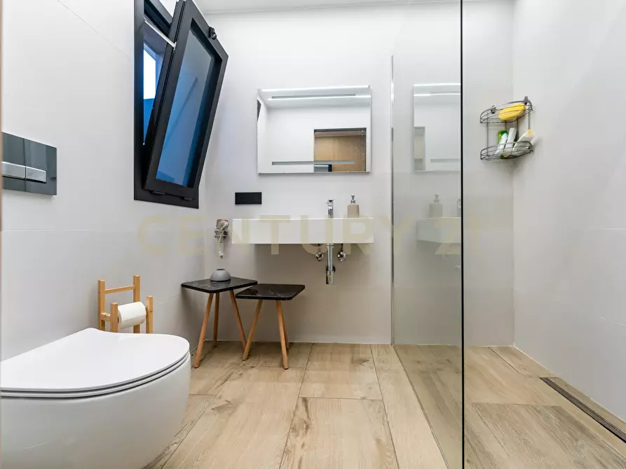 Immagine 21 di Villa in vendita  in Via Sant' Andrea 8 a Catania