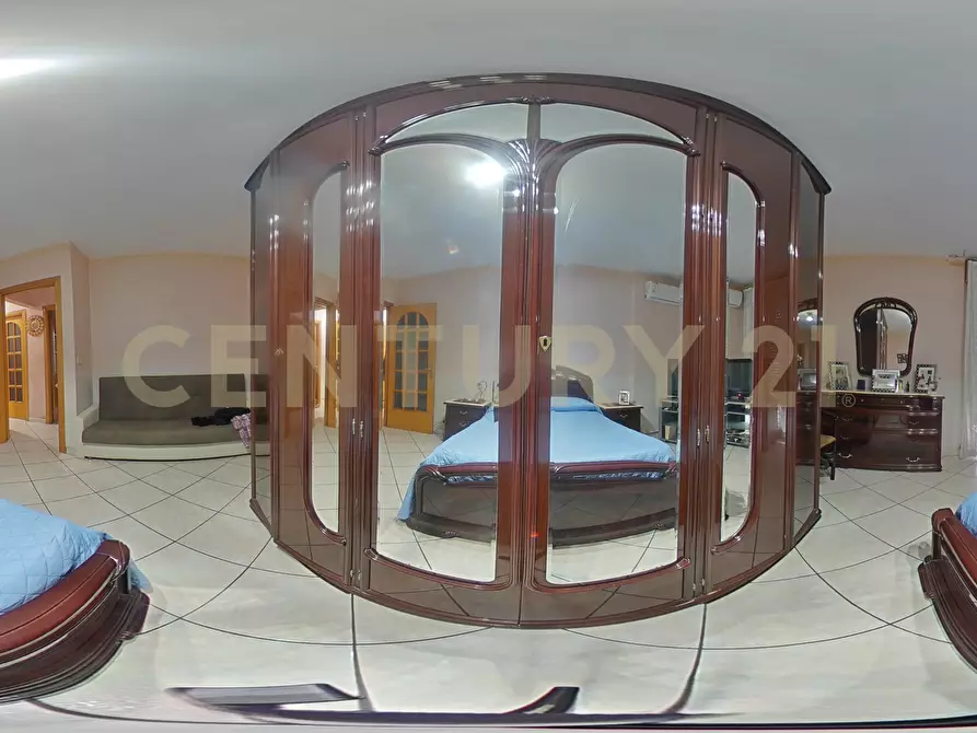 Immagine 38 di Quadrilocale in vendita  in Via Santissima Trinità 71 a Catania