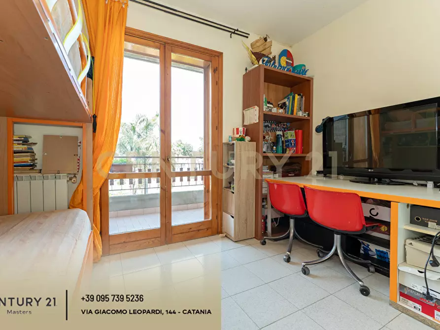 Immagine 44 di Quadrilocale in vendita  in Via Gesualdo Bufalino 1 a Aci Catena