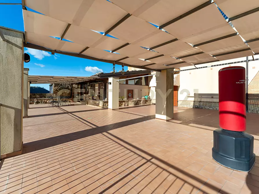 Immagine 5 di Villa in vendita  in Via Gela 95 a Caltagirone