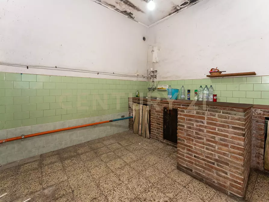 Immagine 37 di Villa in vendita  in Via Tripoli 229 a Catania