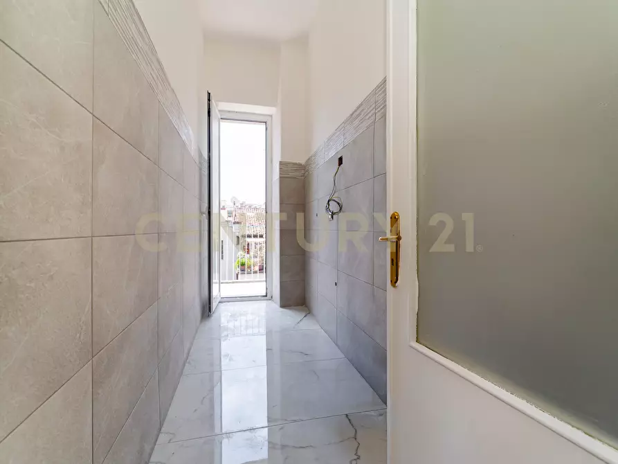 Immagine 12 di Quadrilocale in affitto  in Via Genova 64 a Catania
