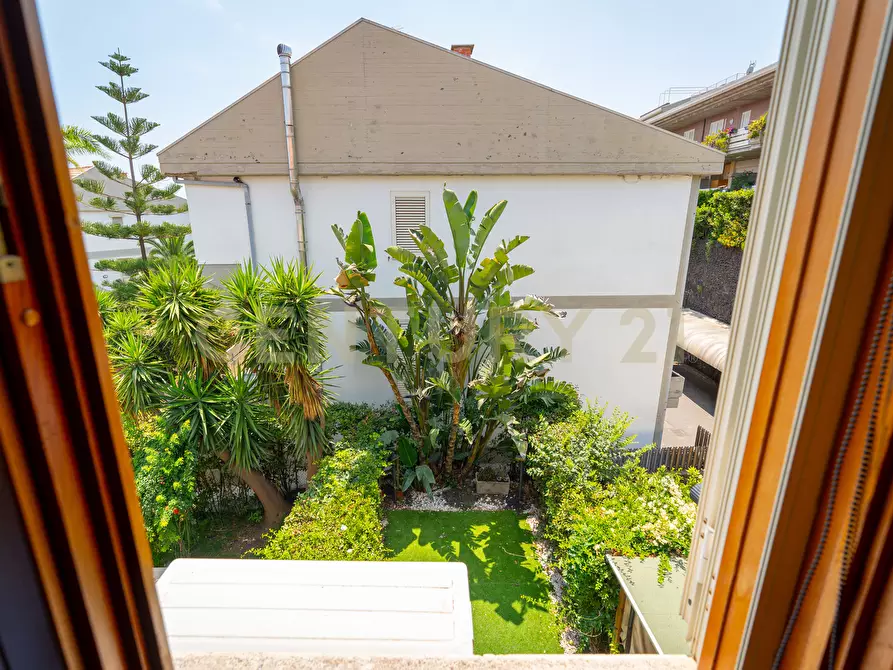 Immagine 42 di Villetta a schiera in vendita  in Via Brenta 21 a San Gregorio Di Catania