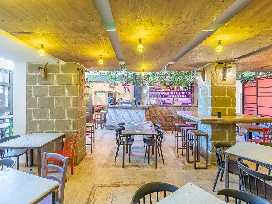 Immagine 21 di Bar / Ristorante in vendita  in Via Romana 193 a Guidonia Montecelio