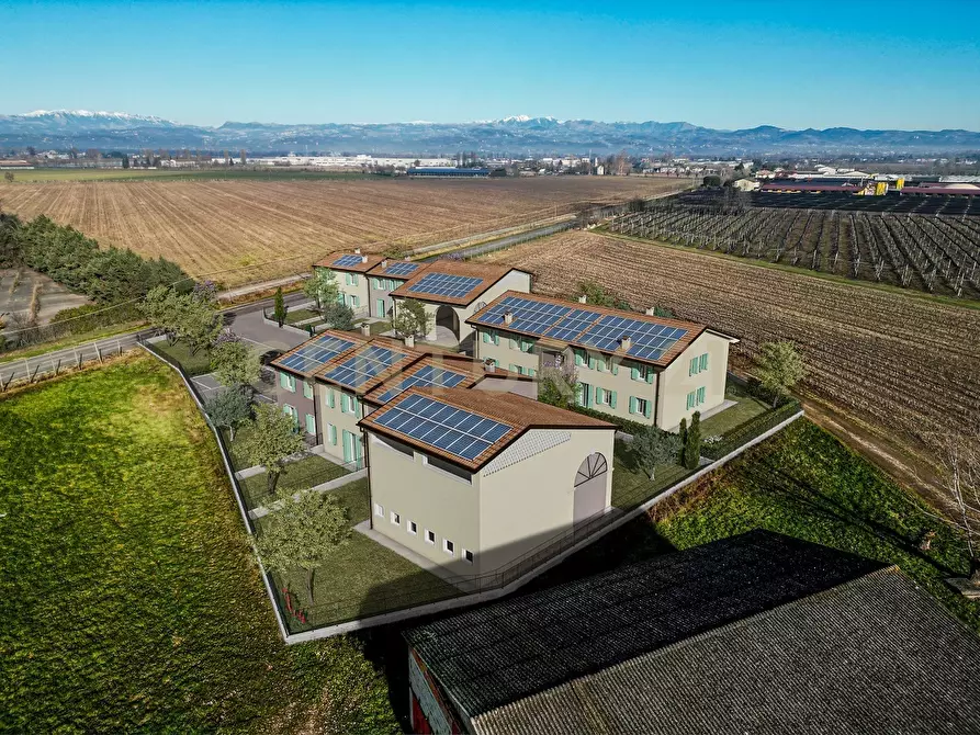 Immagine 3 di Casa semindipendente in vendita  in Via Toffanelle Nuove a Zevio