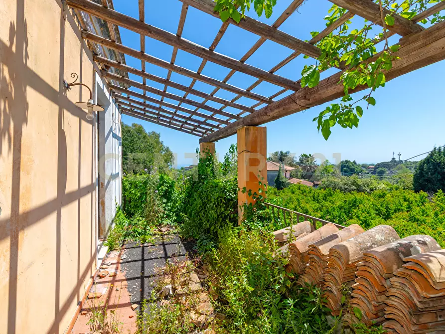 Immagine 35 di Rustico / casale in vendita  in Via Roccamena 84 a Acireale