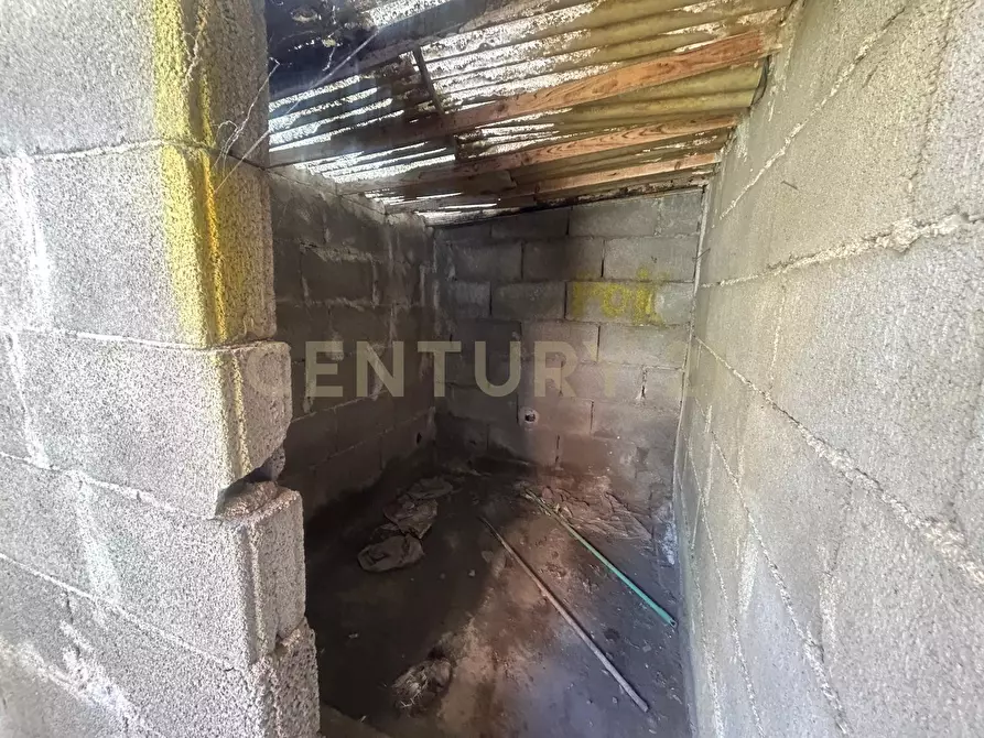 Immagine 12 di Garage in vendita  in Via Livorno 89 a Misterbianco