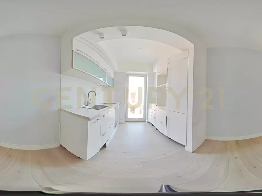 Immagine 43 di Trilocale in vendita  in Via Livorno 101 a Aci Castello