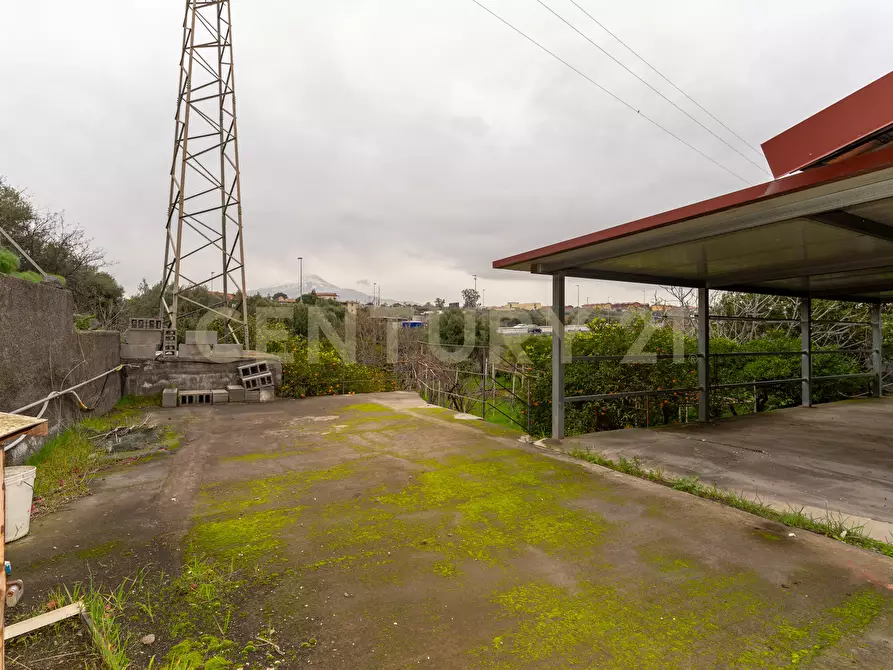 Immagine 74 di Villa in vendita  in Via delle Camelie 20 a Misterbianco