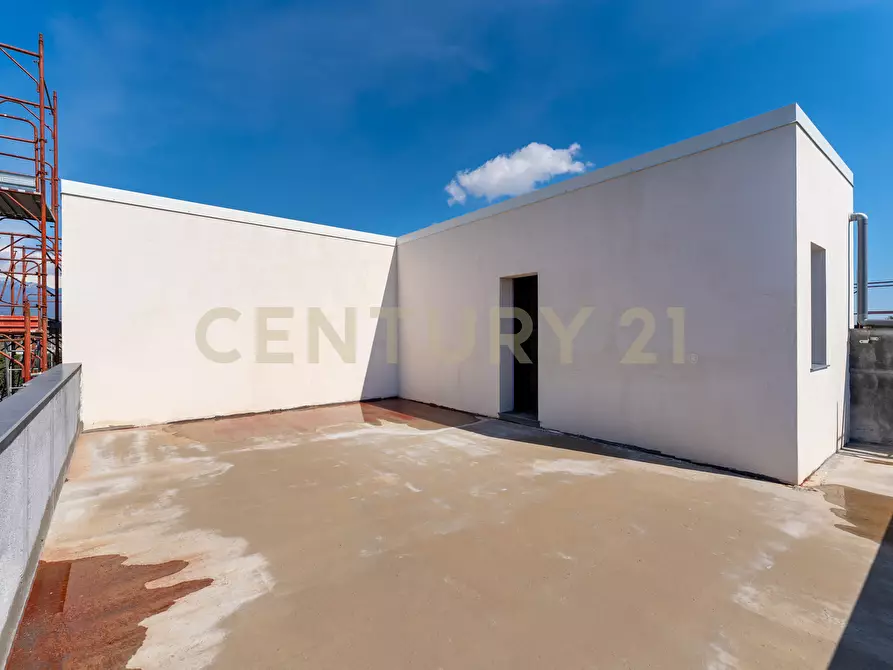 Immagine 10 di Casa bifamiliare in vendita  in Via Alessandro Manzoni 72 a Valverde
