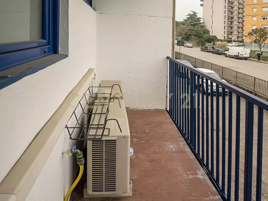 Immagine 10 di Pentalocale in vendita  in Via Umberto Maddalena 1 a Verona