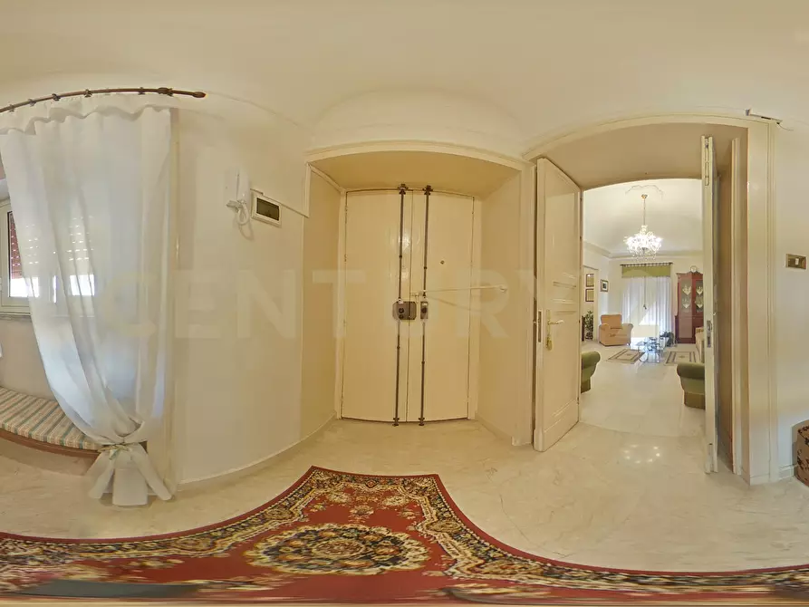 Immagine 57 di Pentalocale in vendita  in Via Antonino di Sangiuliano 185 a Catania