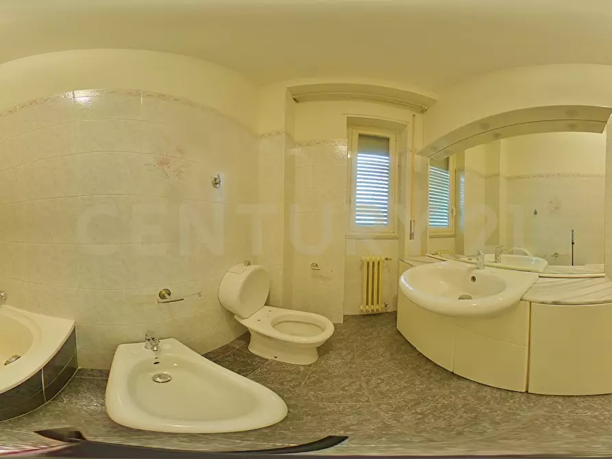 Immagine 61 di Appartamento in affitto  in Via Napoli 79 a Catania