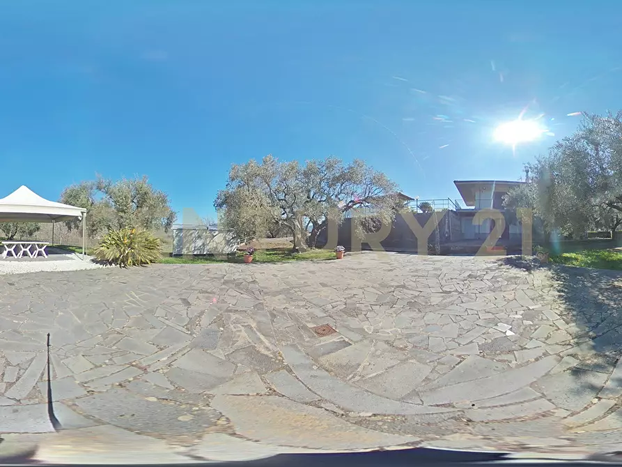 Immagine 54 di Villa in vendita  in Strada Comunale Calderara 5 a Randazzo