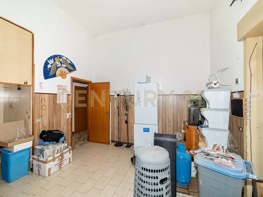 Immagine 24 di Locale commerciale in vendita  in Via Mario Rapisardi 20 a Fiumefreddo Di Sicilia