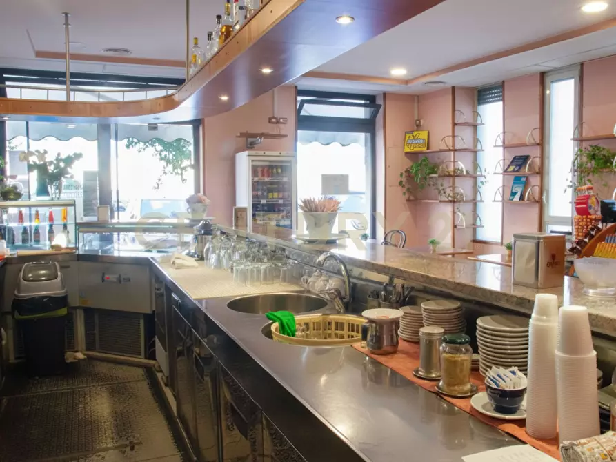 Immagine 10 di Bar / Ristorante in vendita  in Via della Batteria Nomentana 40 a Roma