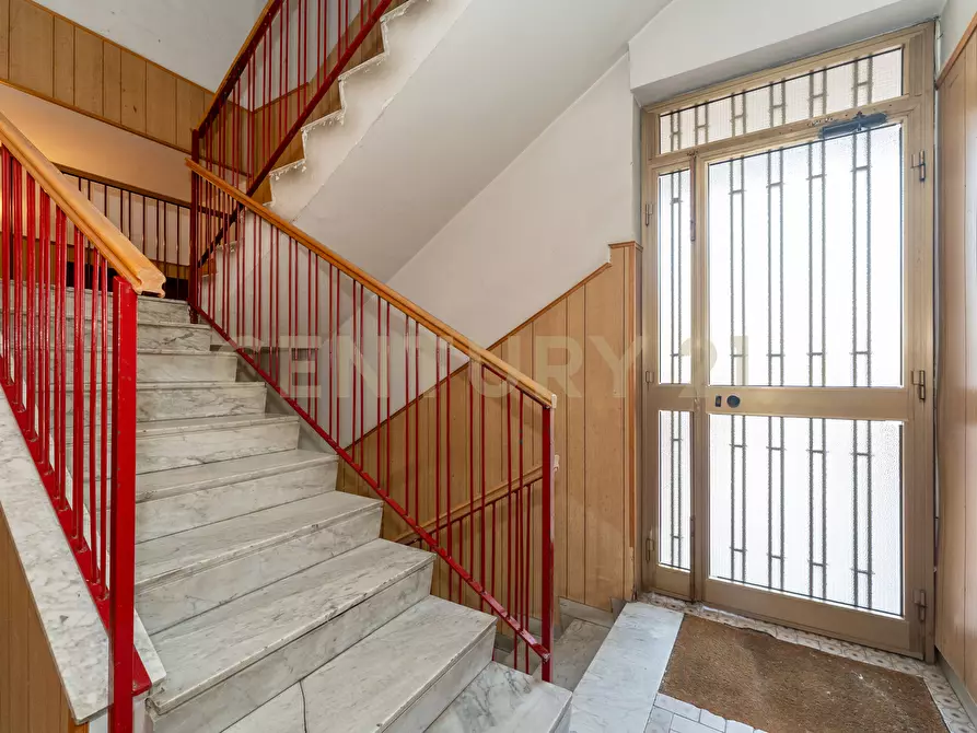 Immagine 36 di Trilocale in vendita  in via salvatore quasimodo 7 a Gravina Di Catania