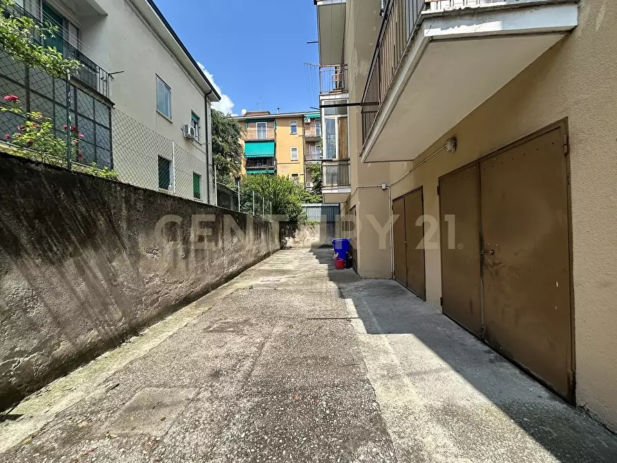 Immagine 1 di Garage in vendita  in Via Claudio Ridolfi 10 a Verona