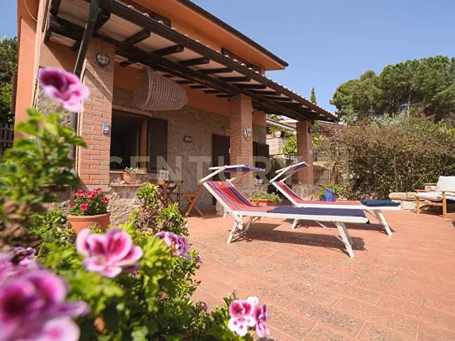 Immagine 2 di Quadrilocale in vendita  in Via dell'Arenella a Isola Del Giglio