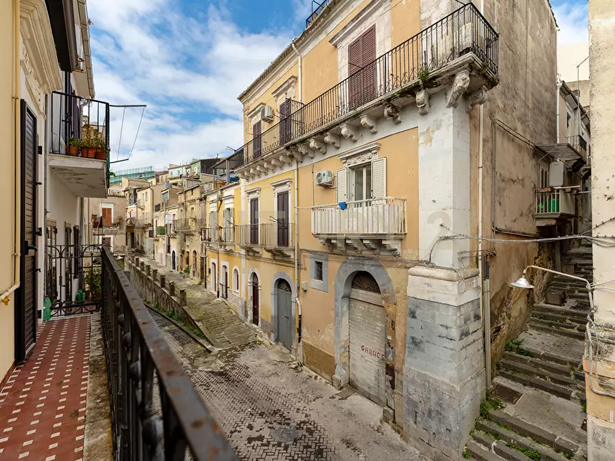 Immagine 26 di Terratetto in vendita  in Via Cafici 28 a Vizzini