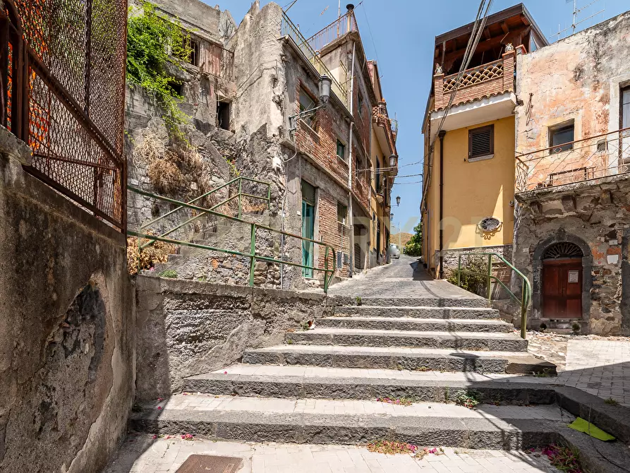 Immagine 28 di Villa in vendita  in Via Crujllas a Calatabiano